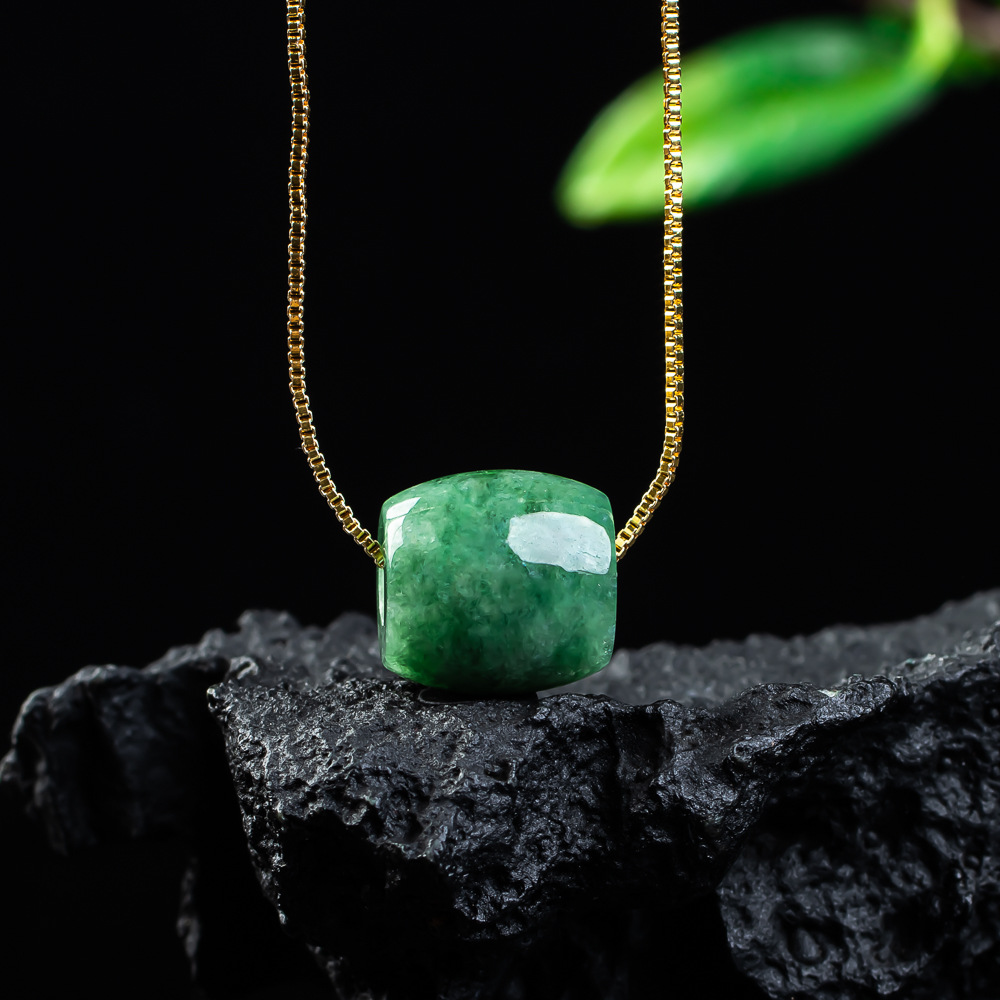 Beading - จี้หยกธรรมชาติแท้ สร้อยคอหยกพม่า ดีไซน์เนอร์เครื่องราง แฟชั่นหรูหรา วินเทจ อัญมณี